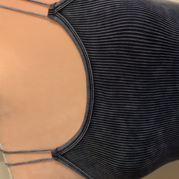 Zenana S/M sports bra in black, sized S/M - Picture 5 of 7